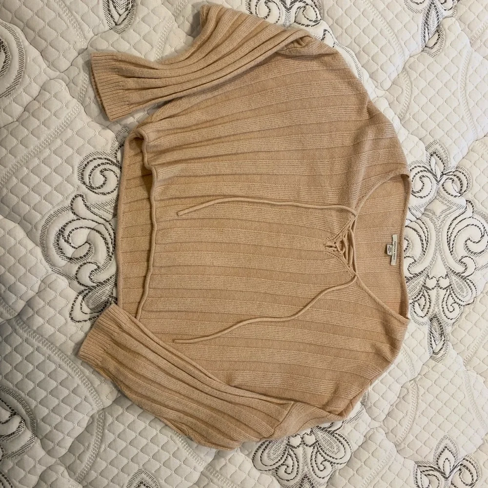 American Eagle short sweater - Picture 2 of 3